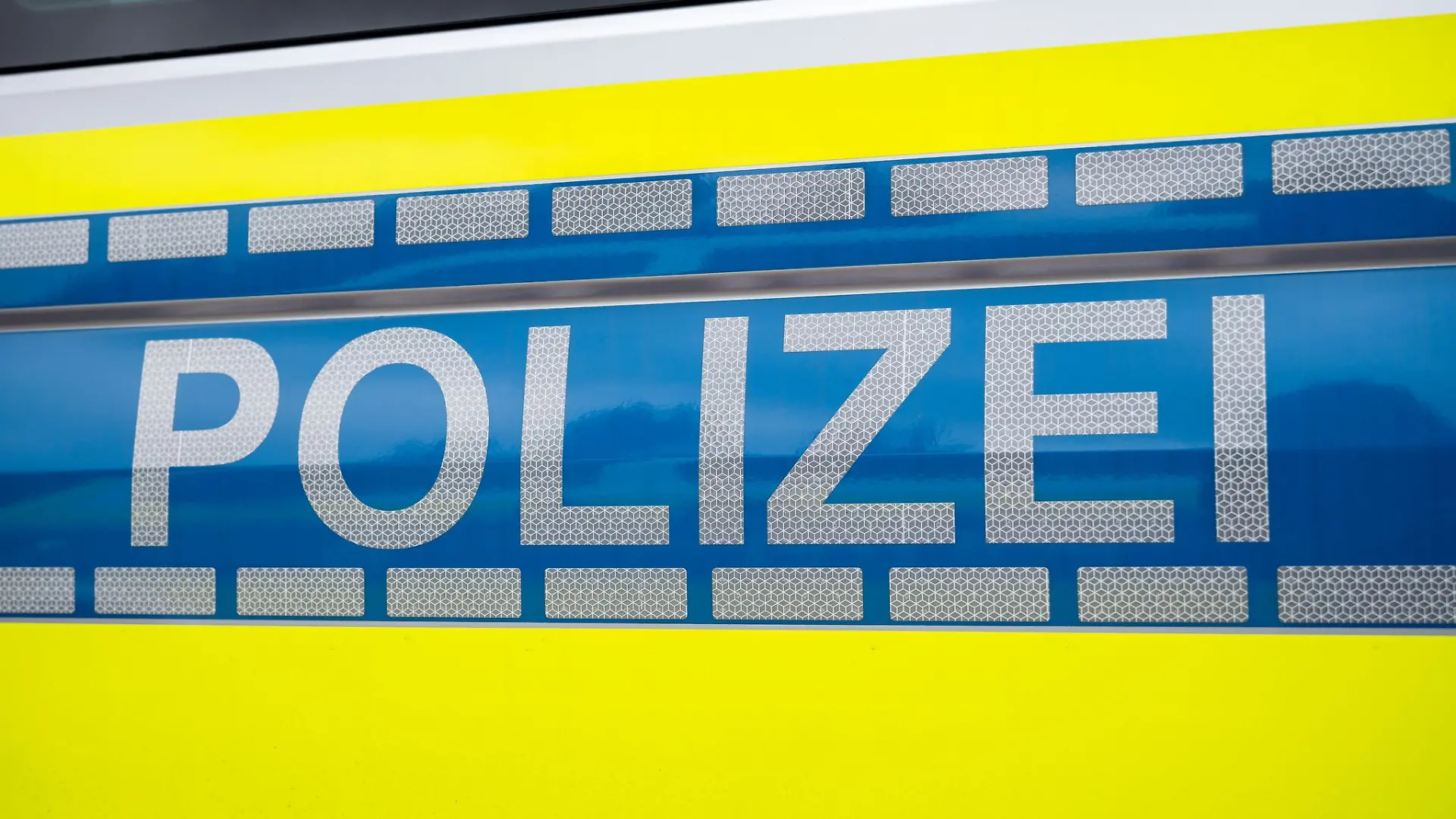 Die Polizei sucht nach einer vermissten Mutter und ihrem Sohn. (Symbolbild)