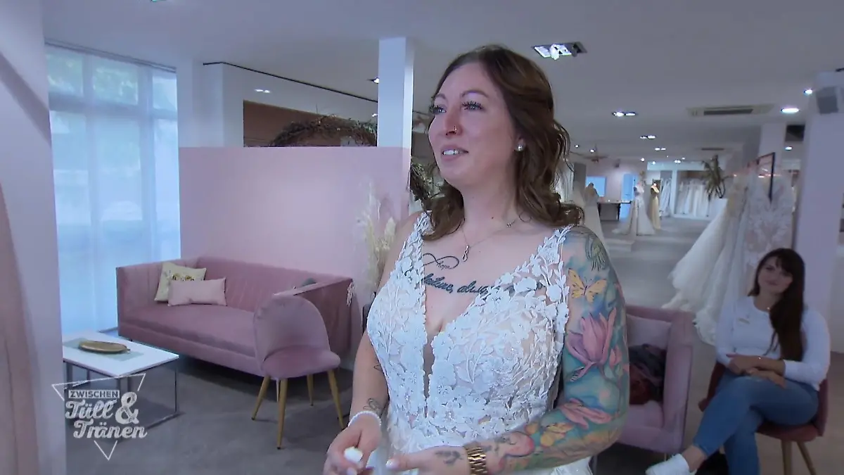 Jenni verschiebt ihre Hochzeit weit in die Zukunft Safety First
