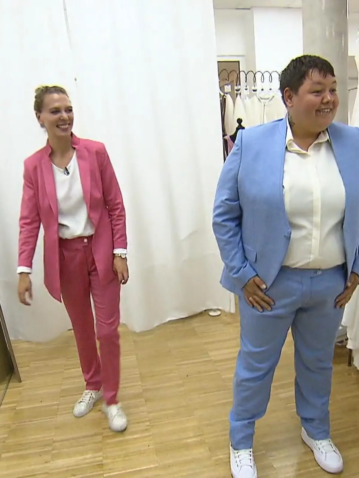 Bild zu: "Beate findet ihren sportlichen Traumanzug"