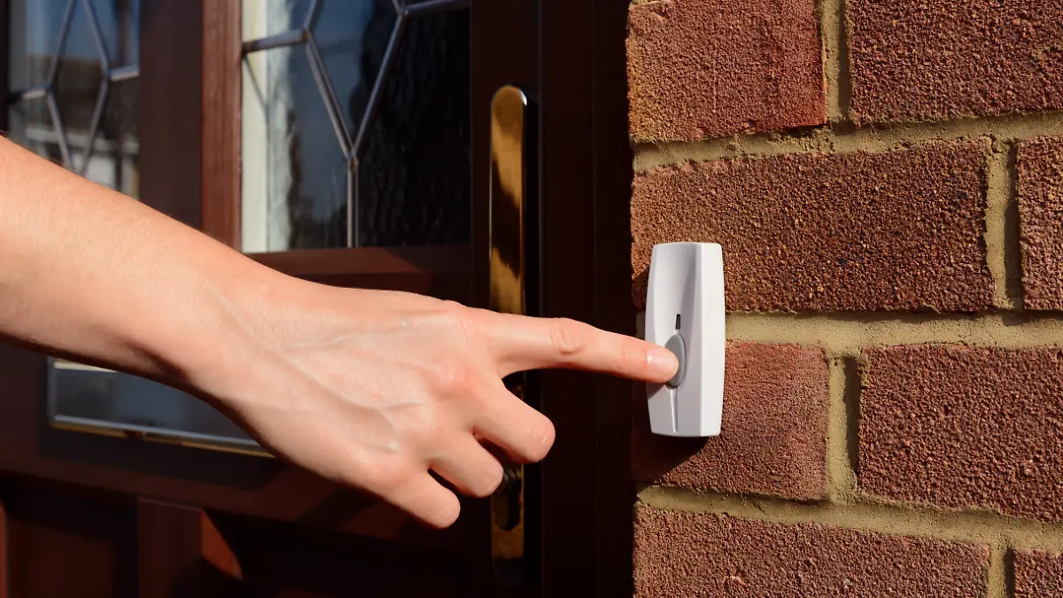 Haustür-Betrug: Falsche Jugendamt-Mitarbeiter.