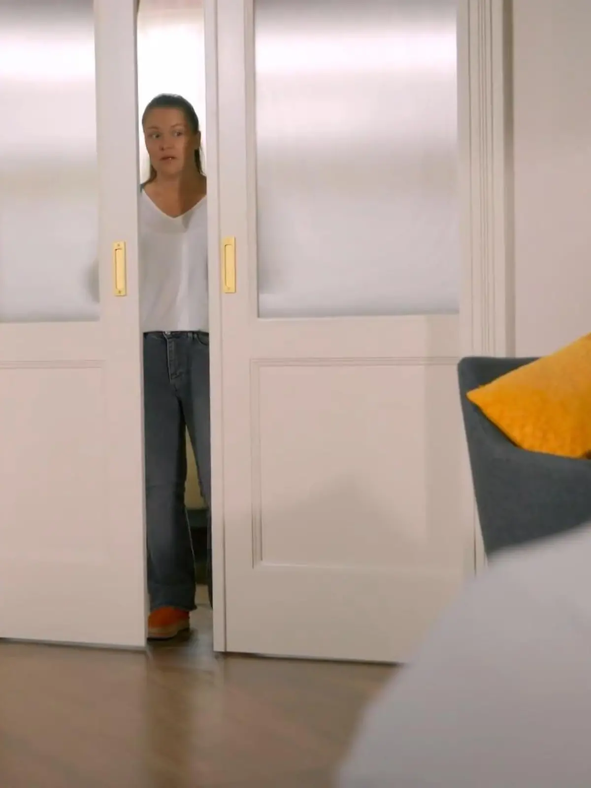 Bild zu: "Was macht dieser Mann in Brittas Wohnung?"