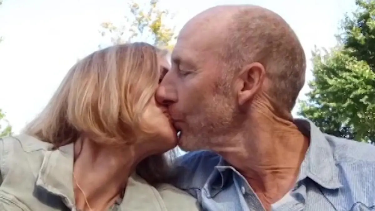 Happy End bei „Bauer sucht Frau“-Paar? Ein Kuss besiegelt ihre Liebe
