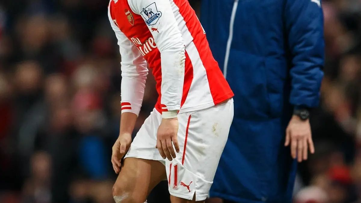 Mesut Ozil and Arsenal manager Arsene Wenger BPI_Arsenal_LeicesterCity_1BQ_3643.jpg PUBLICATIONxNOTxINxUKxFRAxNEDxESPxSWExPOLxCHNxJPNMesut Ozil and Arsenal Manager Arsene Wenger jpg PUBLICATIONxNOTxINxUKxFRAxNEDxESPxSWExPOLxCHNxJPN