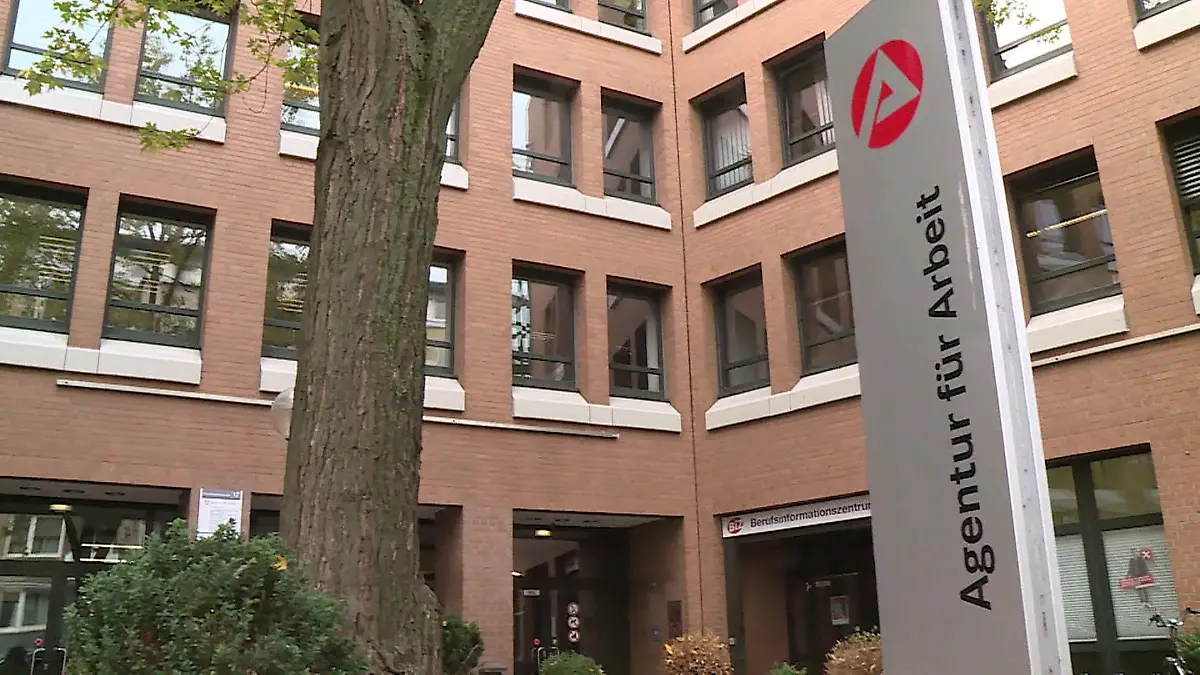 Über drei Millionen Arbeitslose in Deutschland! Wie schlimm ist die Lage wirklich? Höchster Wert seit 2015