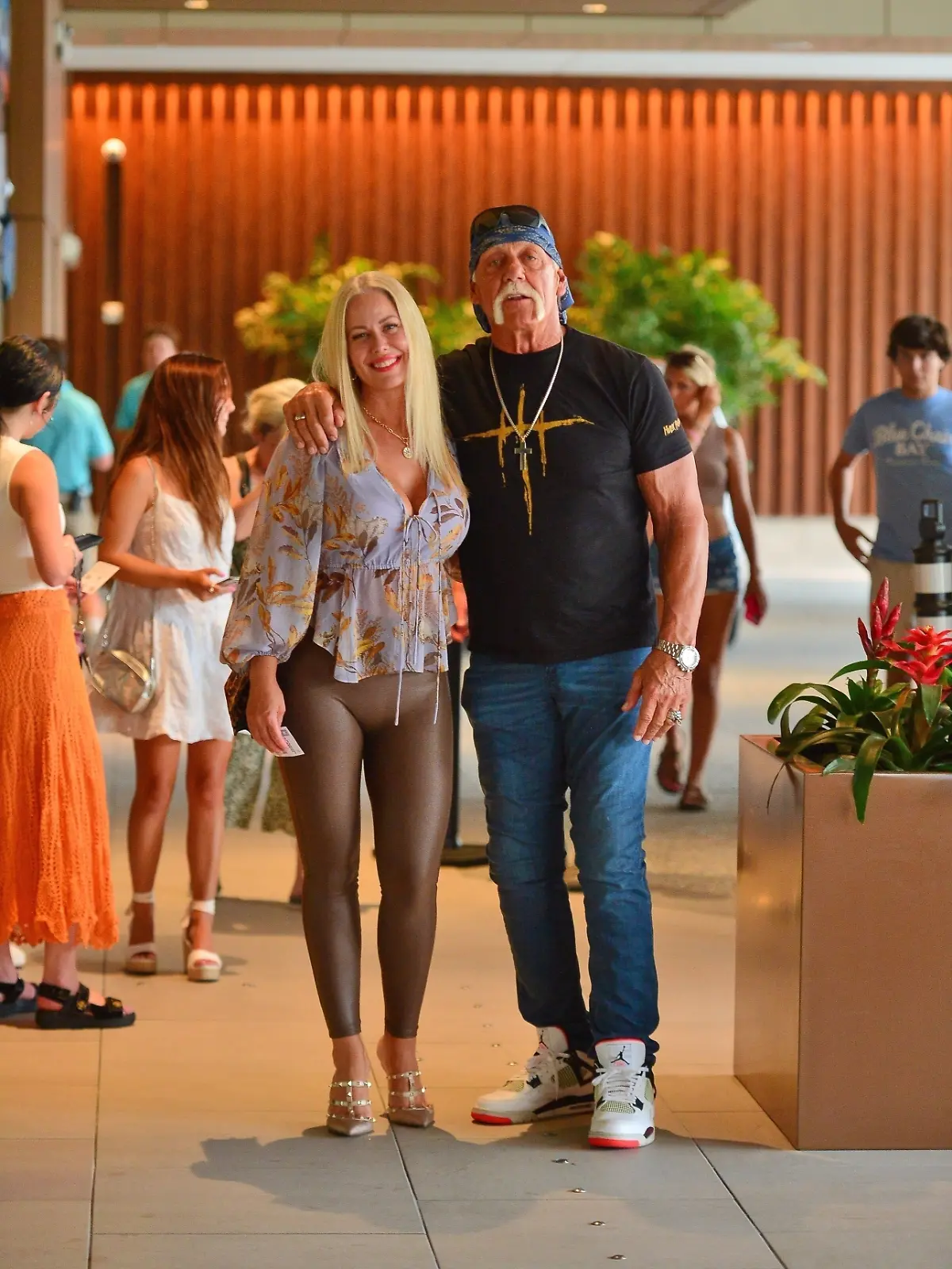 Bild zu: "Millionen-Klage geplant: Hulk Hogans Witwe erhebt schwere Vorwürfe gegen Ärzte"