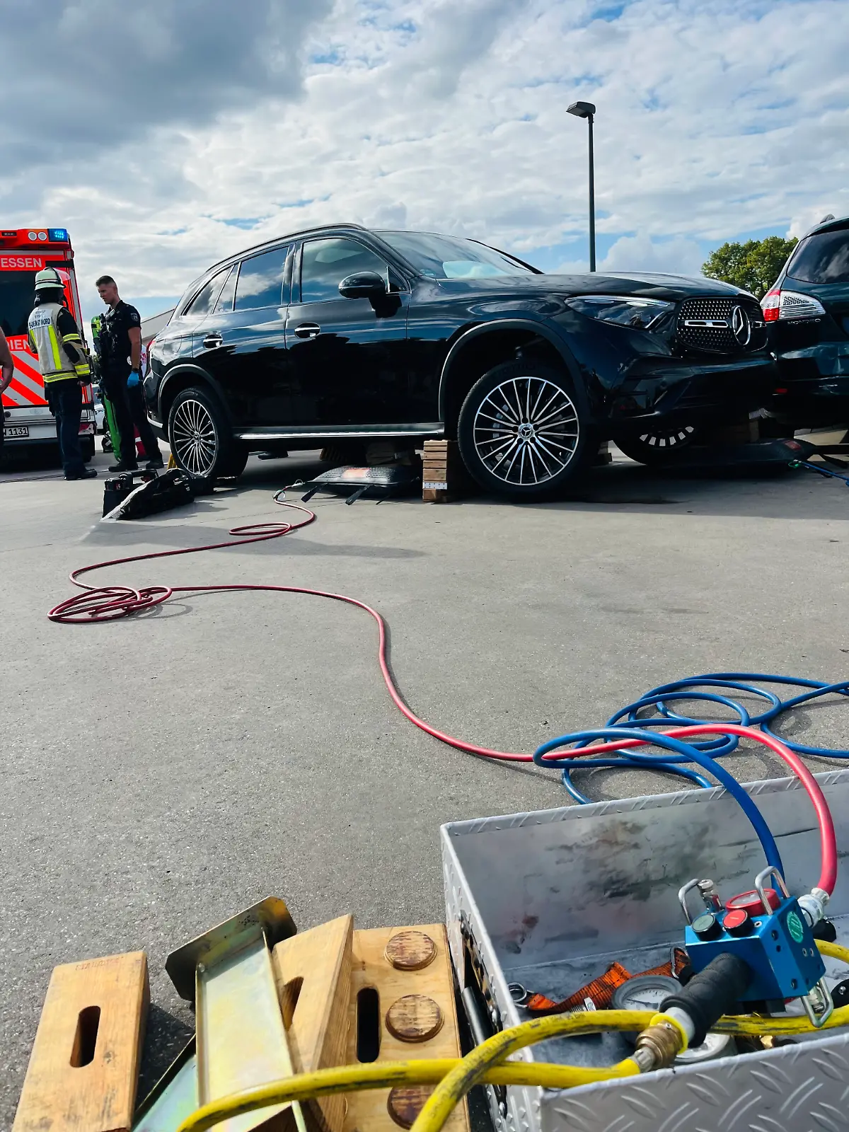 Unfall auf Parkdeck in Essen