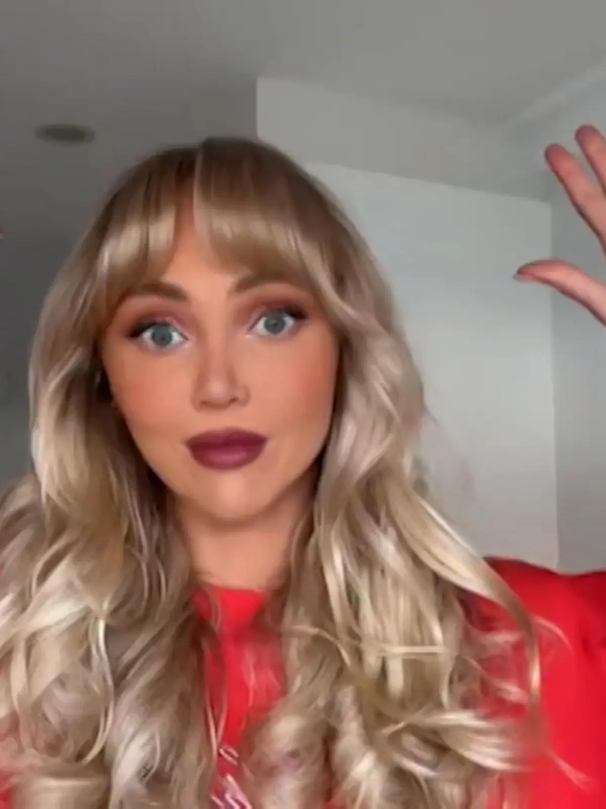 Bild zu: "Macheten-Mann verfolgt OnlyFans-Model und ihre Freundinnen"