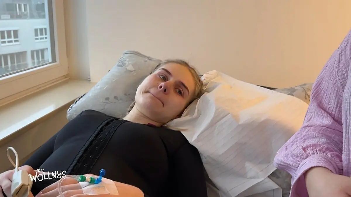 Nach dem Eingriff fließen bei Estefania plötzlich Tränen.