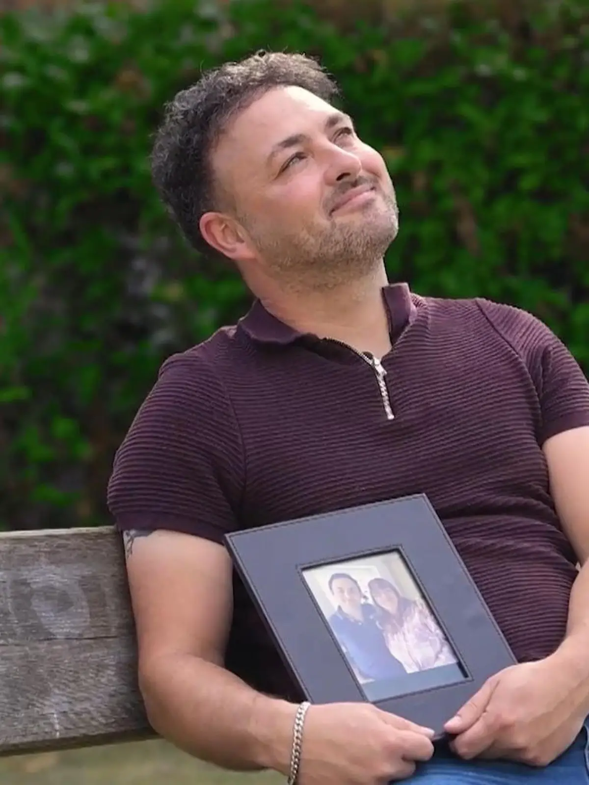 Bild zu: "Terry (46) bittet verstorbene Mutter um ein Wunder – und gewinnt im Lotto!"