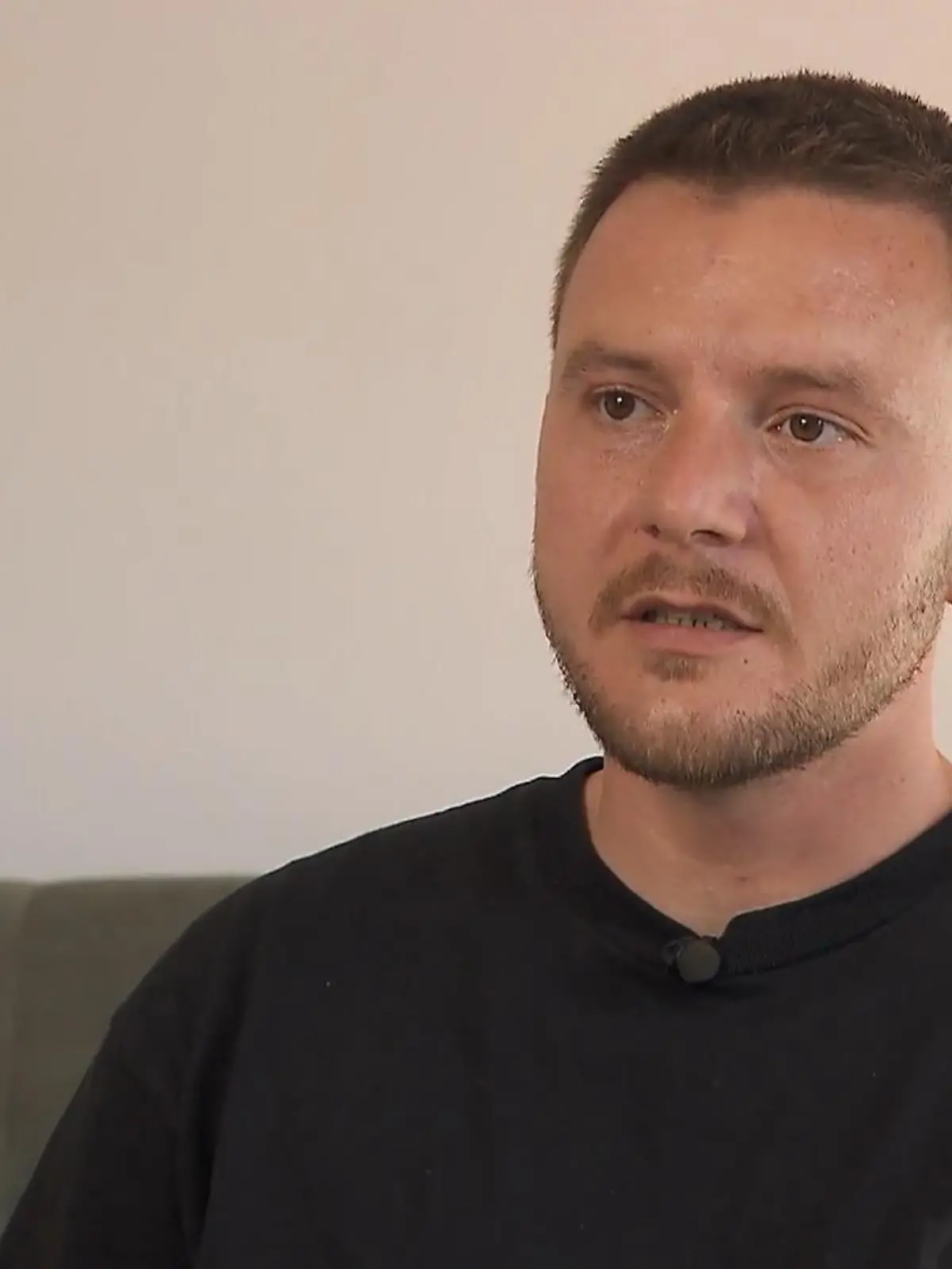 Bild zu: "Yannik öffnet seine Türen"
