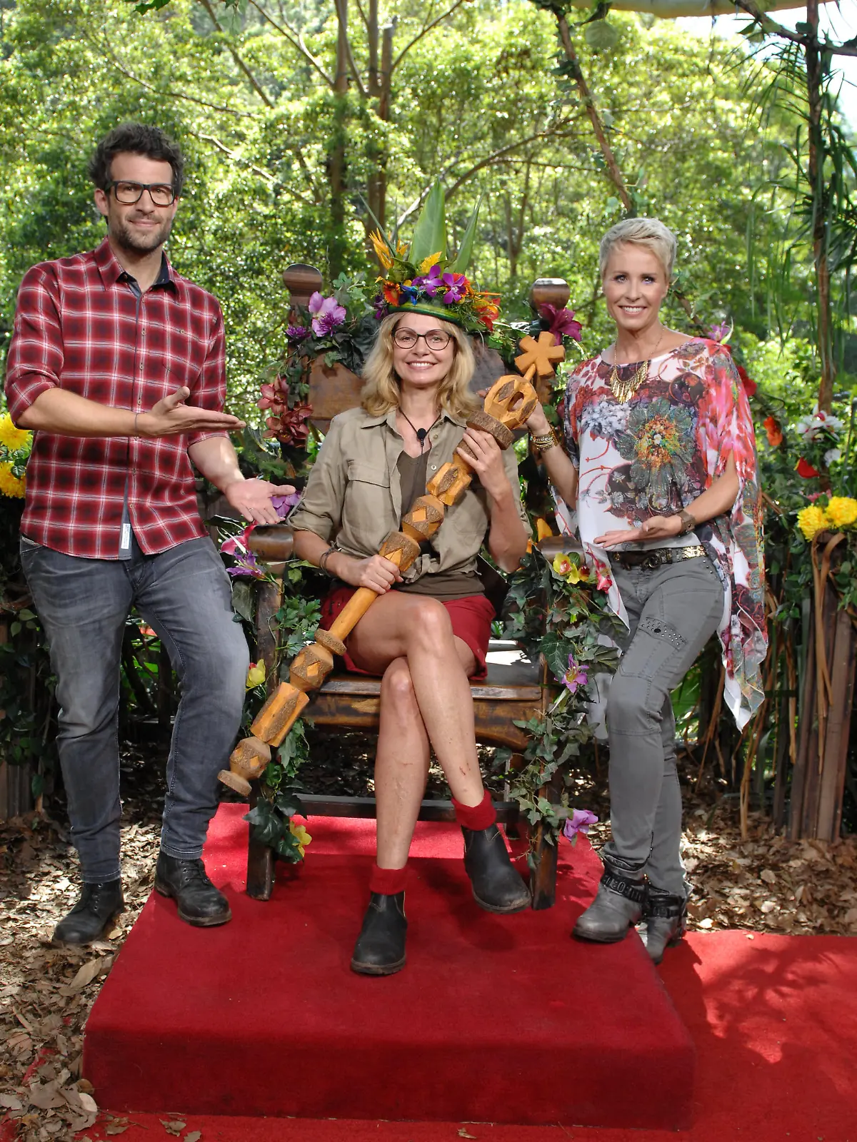 Brisbane,  20150201, 092808+1000IBES 2015"Ich bin ein Star-Holt mich hier raus!" Gewinner 2015 Maren im Foto mit Daniel Hartwich und Sonja Zietlow© Stefan Menne tel +49 (172) 2701799    Stefan@s-menne.de