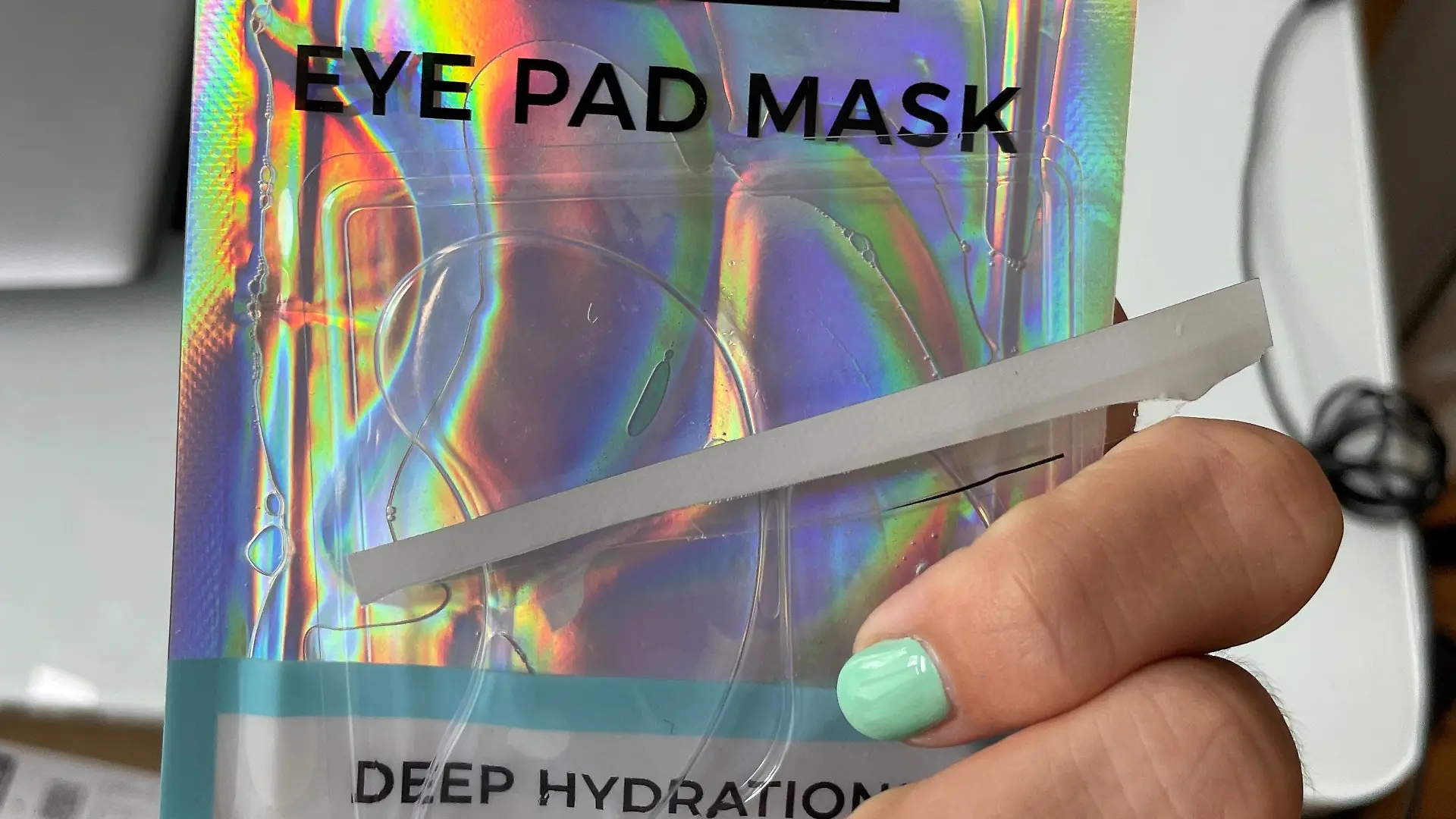 Die YEAUTY DEEP HYDRATION EYE PAD MASK gibt es meist einzeln verpackt. 