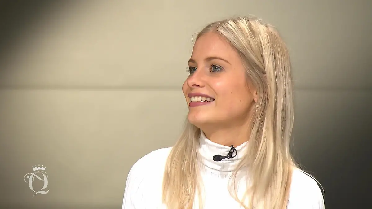 So bewertet die Konkurrenz Jennifer Longblazer-Style Anna ist begeistert von Jennifers Frisur