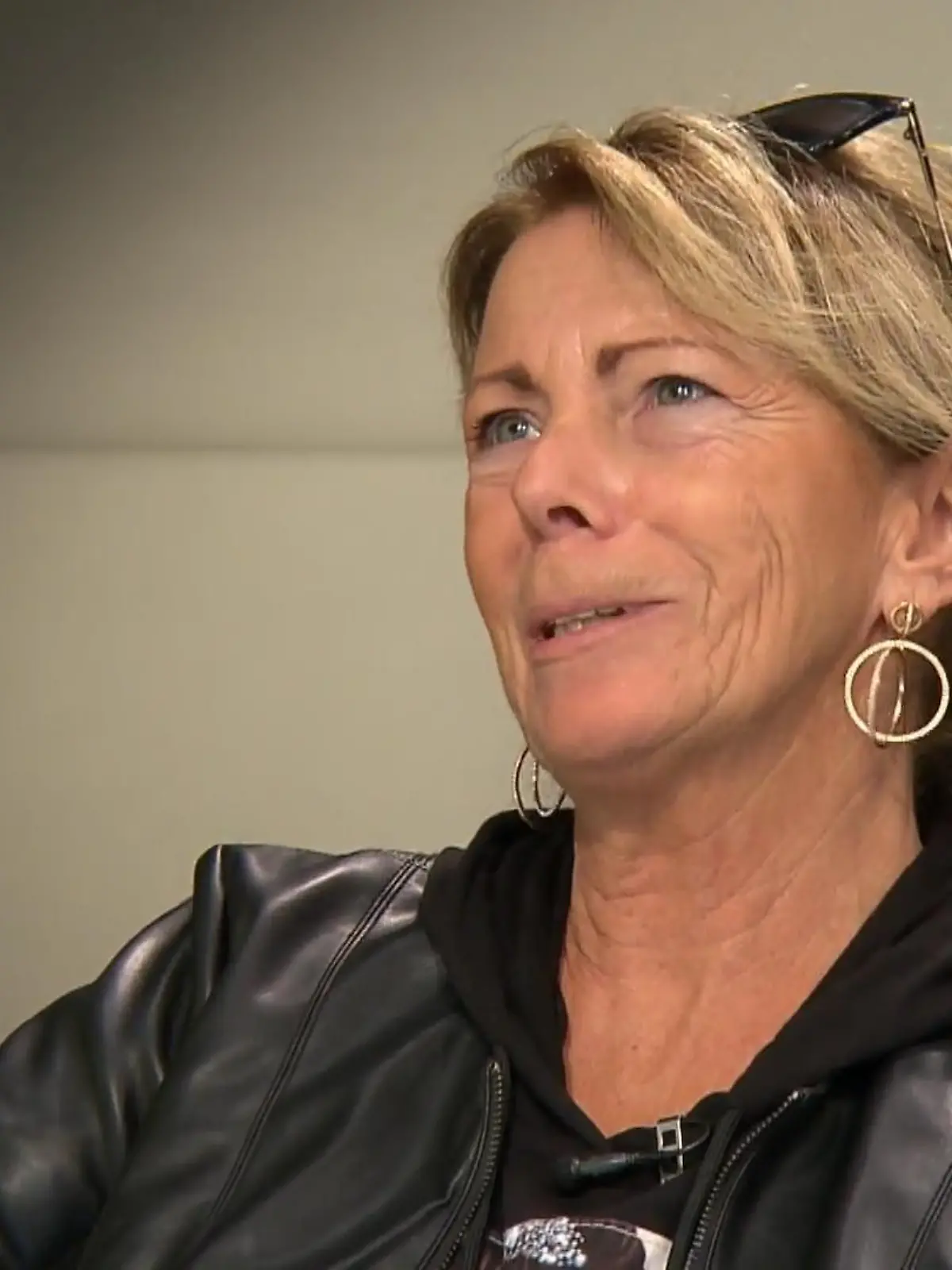 Bild zu: "So bewertet die Konkurrenz Vanessas Look"
