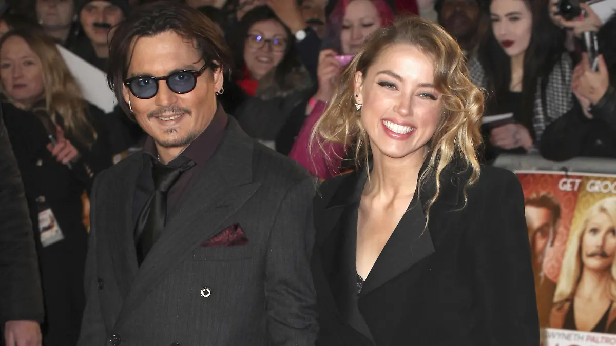 Johnny Depp und Amber Heard bei der Premiere des Kinofilms Mortdecai - Der Teilzeitgauner im Empire Leicester Square. London, 19.01.2015 Foto:xL.xAppelbyx/xFuturexImageJohnny Depp and Amber Heard at the Premiere the Cinema the in Empire Leicester Square London 19 01 2015 Photo XL