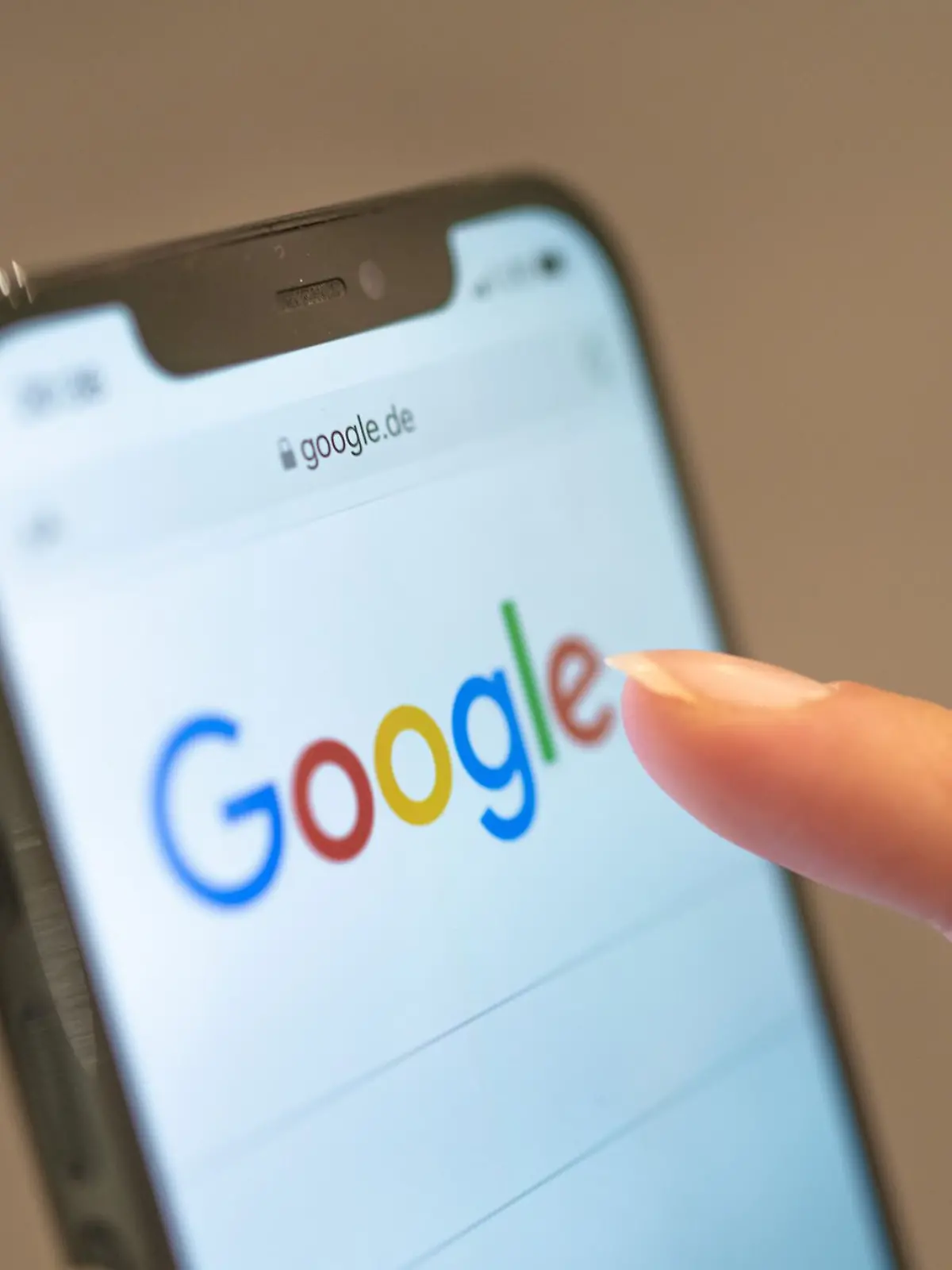 Bild zu: "Viele falsche Antworten bei Google-KI! So schaltet ihr den Service einfach aus"