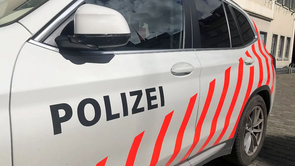 Die Polizei sucht Zeugen im Fall eines Leichenfunds am Bodensee. (Symbolbild)