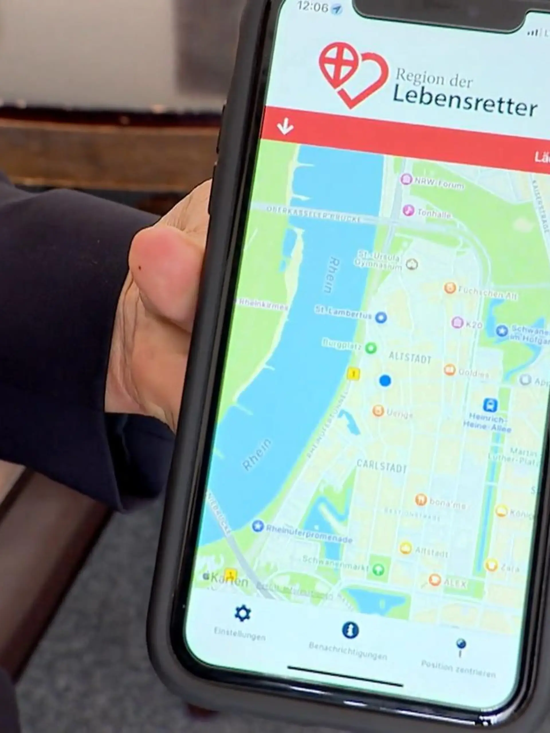 Bild zu: "Lebensretter per Handy-App"