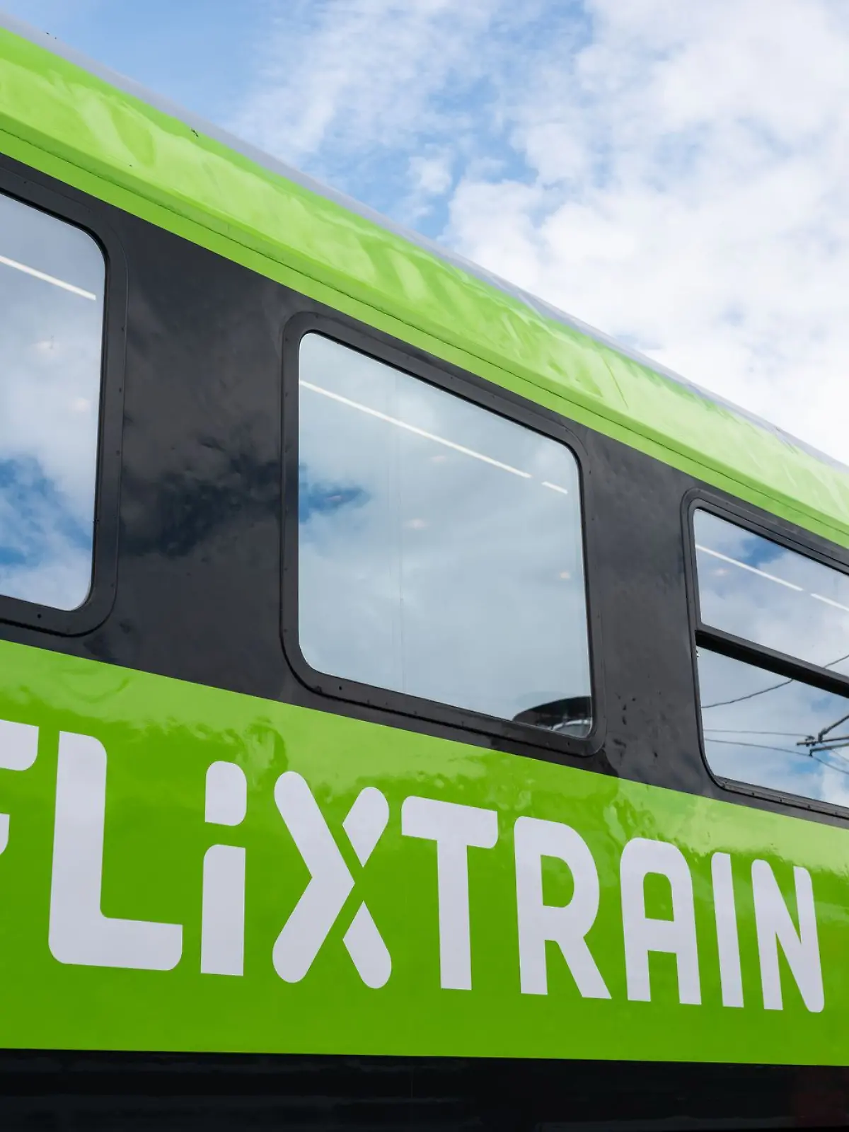 Bild zu: "Flixtrain-Fahrgäste klagen plötzlich über gesundheitliche Probleme"