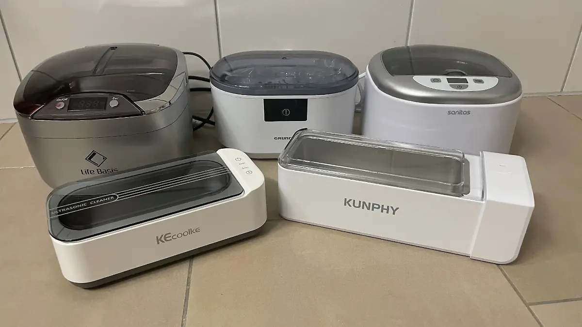 Zu sehen sind die Geräte von KECOOLKE, kunphy, LifeBasis, Grundig und Sanitas.
