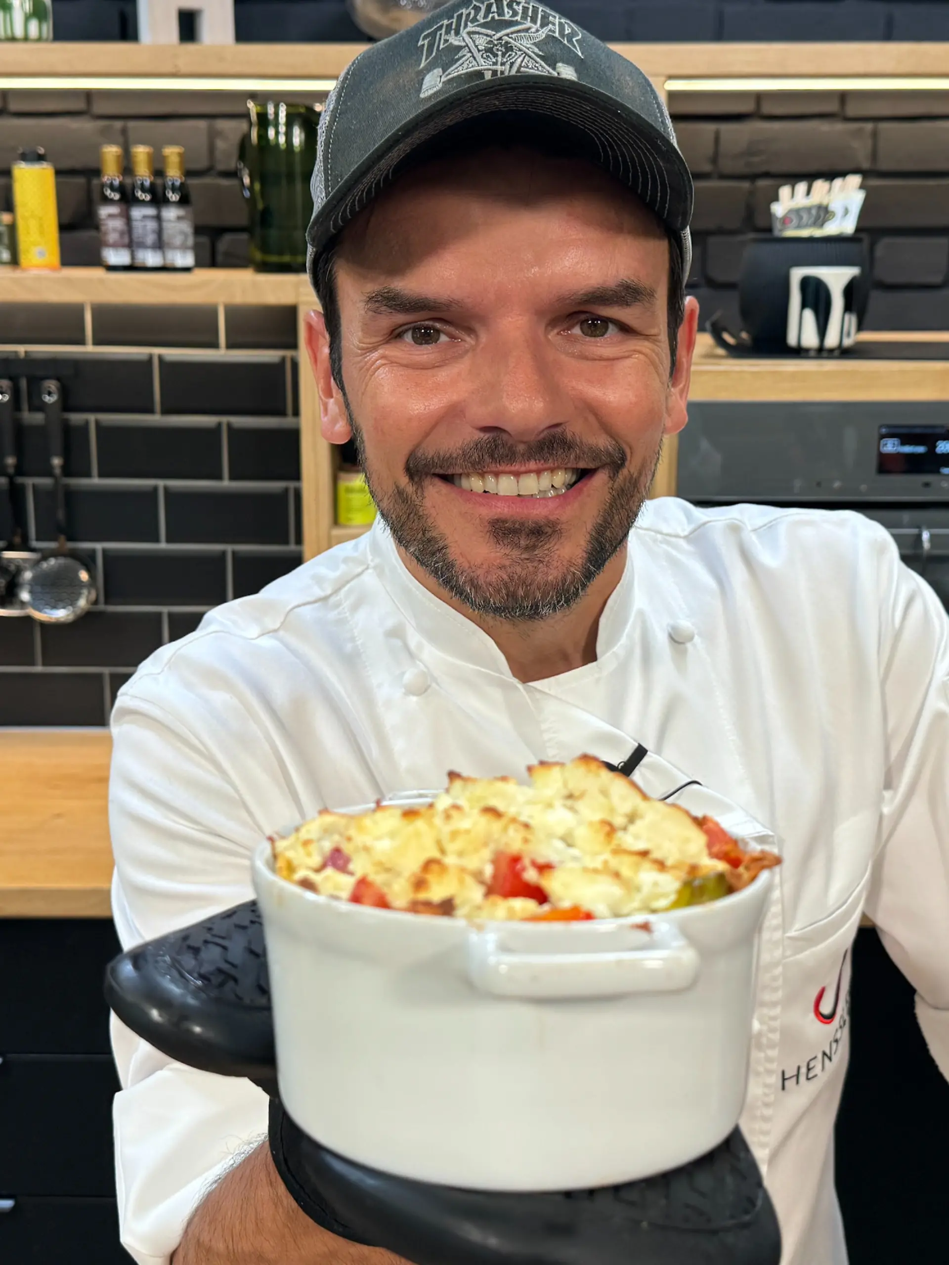 Bild zu: "Hensslers überbackener Bauernsalat"