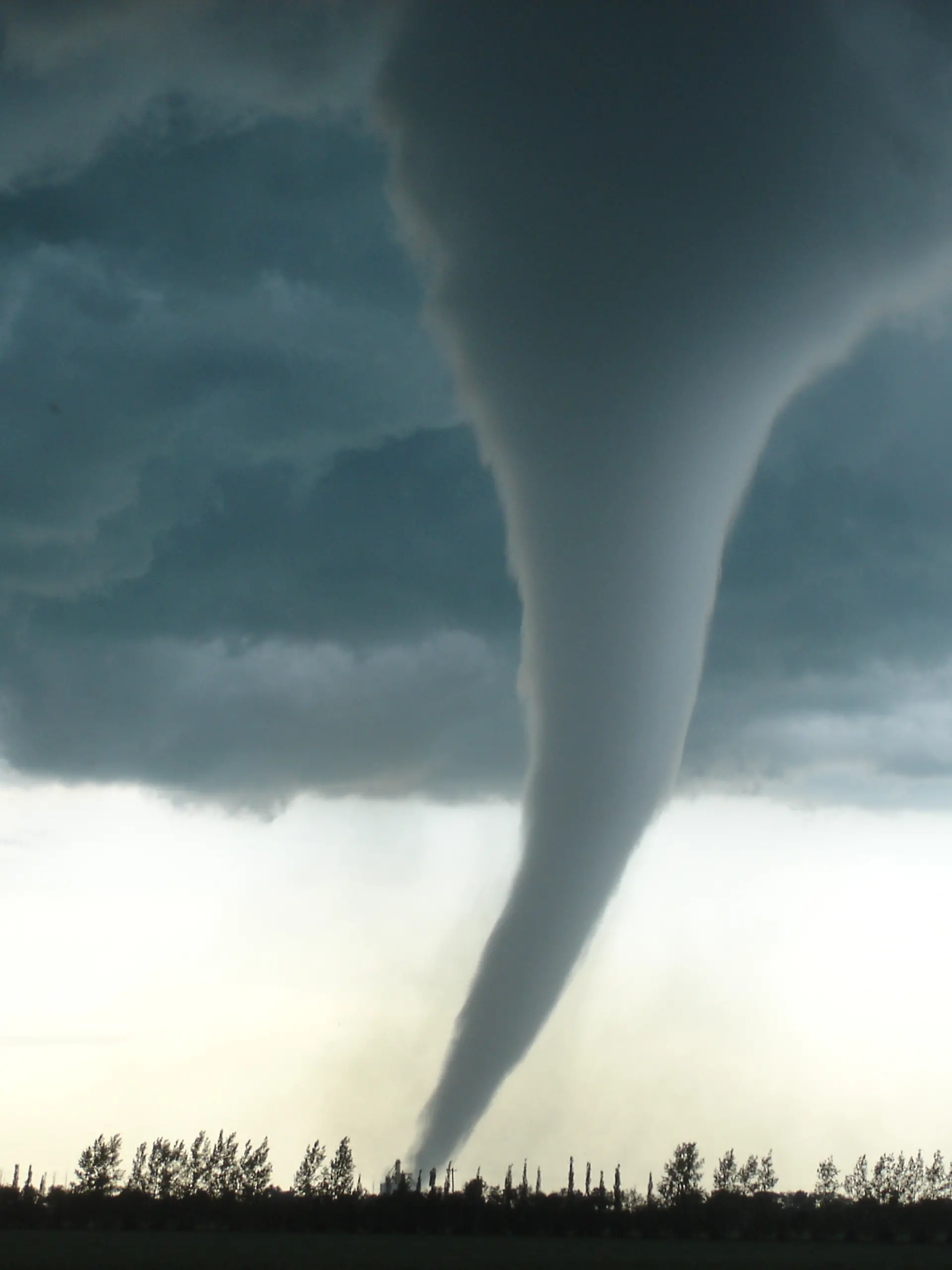 Bild zu: "Achterbahnwetter! Heute drohen sogar Tornados"