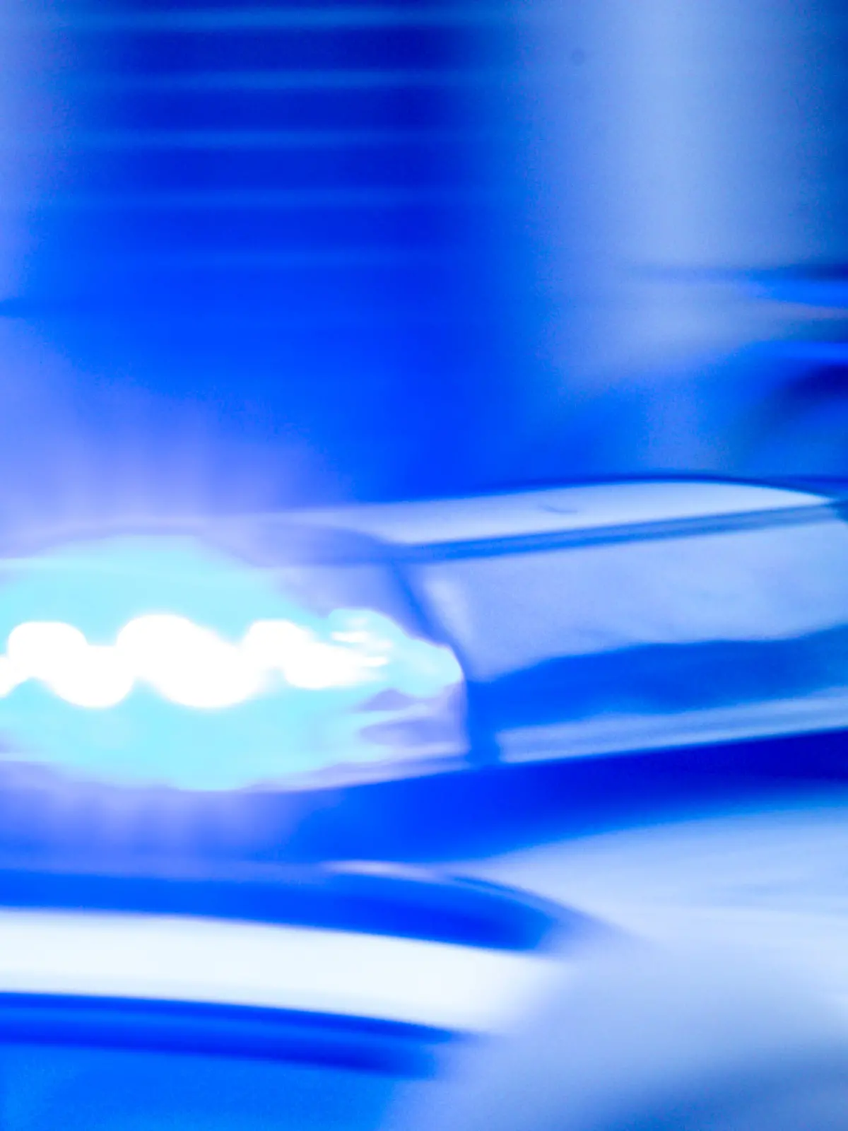 Die Polizei in Bremerhaven hat mehrere Hausdurchsuchungen durchgeführt und dabei zwei Männer festgenommen. (Symbolbild)