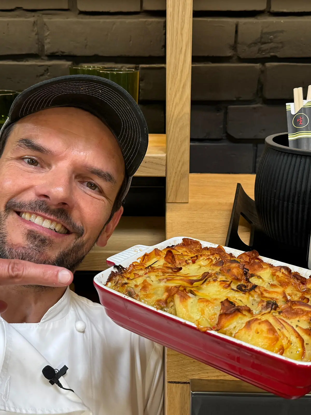 Bild zu: "Knuspriges Kartoffel-Speck-Gratin"