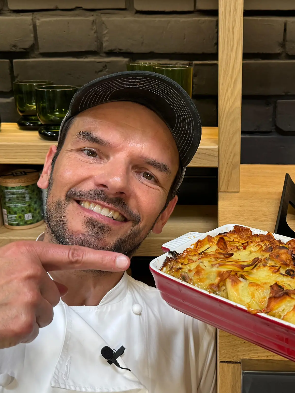 Bild zu: "Knuspriges Kartoffel-Speck-Gratin"