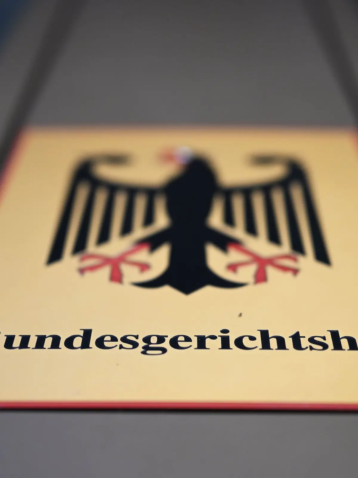 Bild zu: "Tod von Obdachlosem: Jugendliche wegen Angriffs verurteilt"