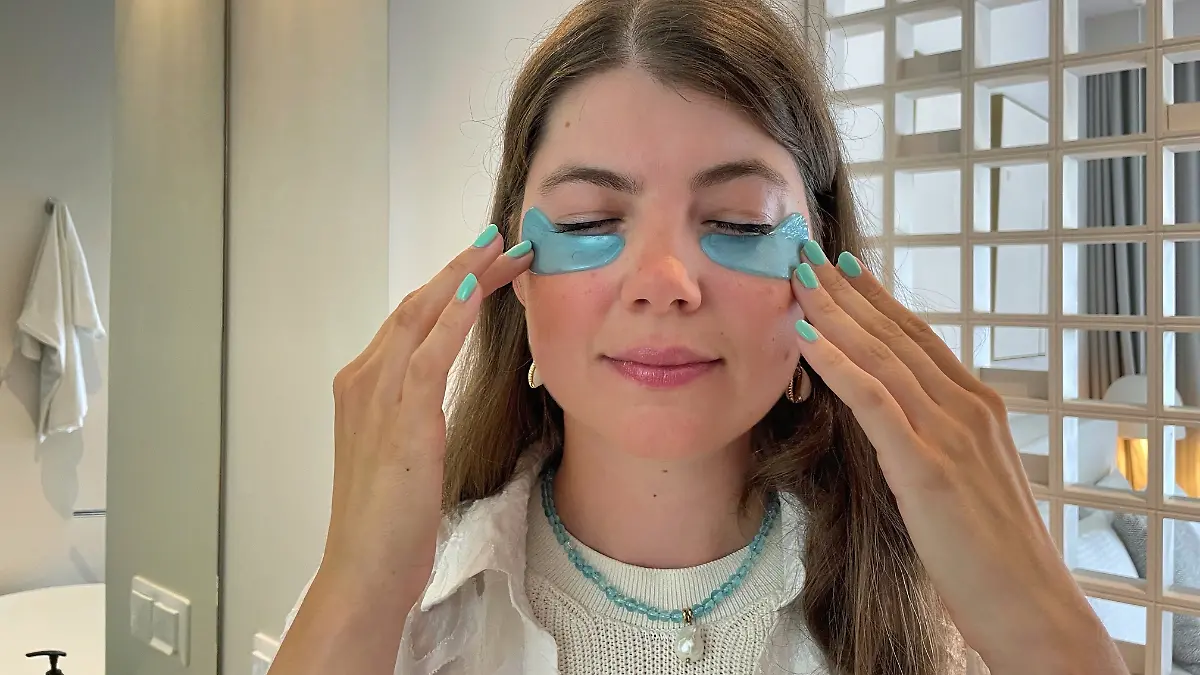 Welche Augenpads gebender Haut unter meinen Augen den Frische-Kick?