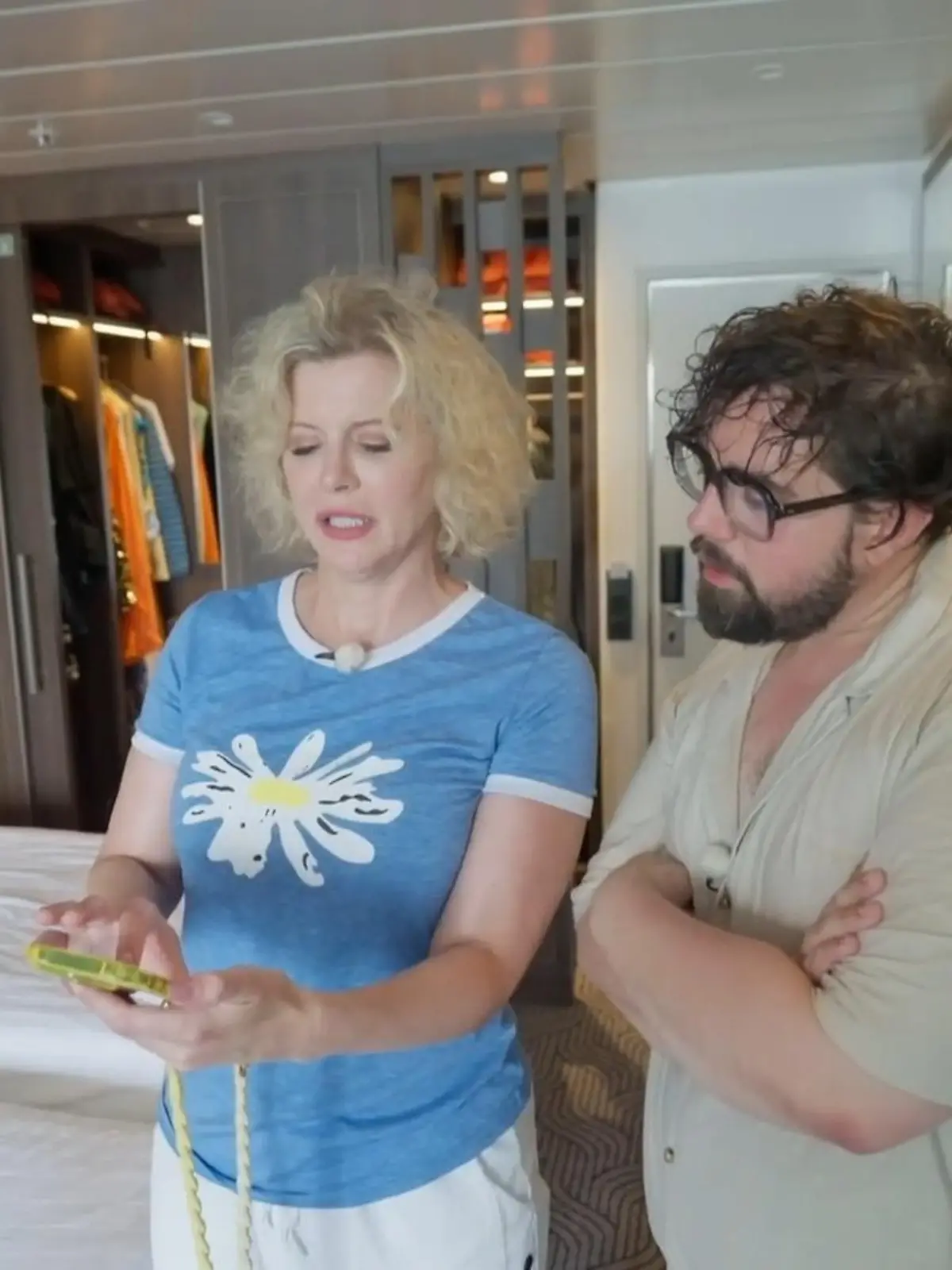 Bild zu: "Eva Habermann und Steven Preisner auf hoher See"