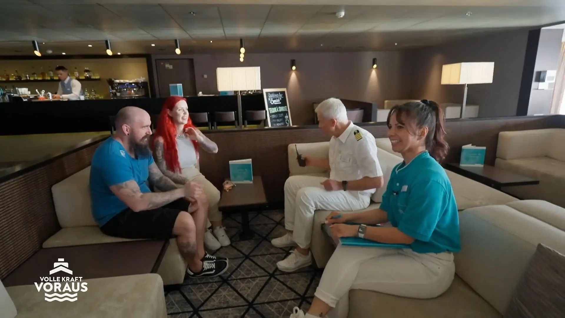 Yvonne und Kevin besprechen das Ja-Wort Mit dem Kapitän
