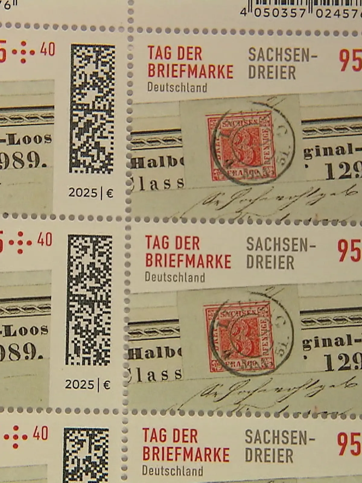 Bild zu: " Wuppertalerin designt Briefmarken "