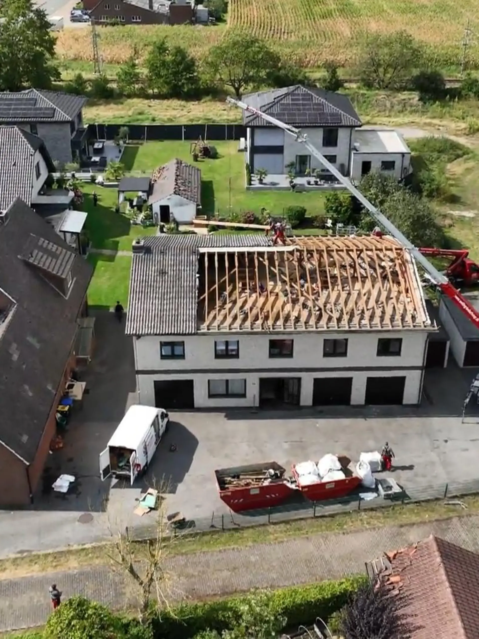 Bild zu: "Verwüstung durch Tornado?"