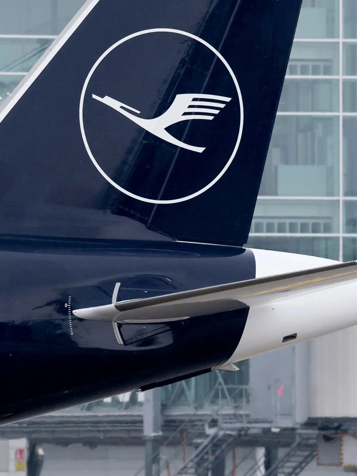 Bild zu: "Lufthansa-Piloten wollen am Donnerstag streiken"