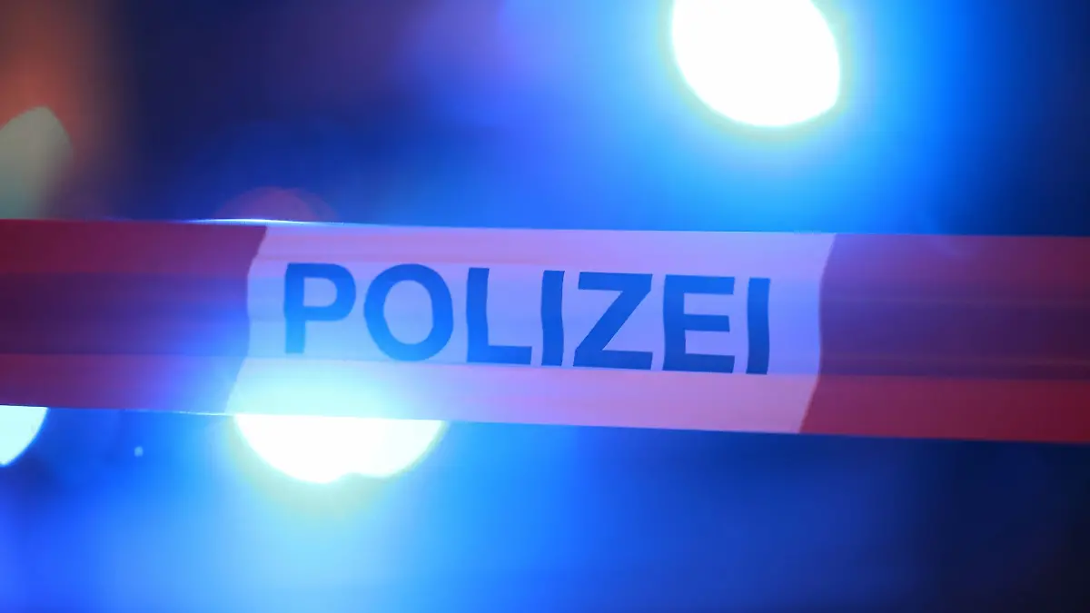 Der 25-Jährige wurde durch den Schuss schwer, aber nicht lebensgefährlich verletzt. (Symbolbild)