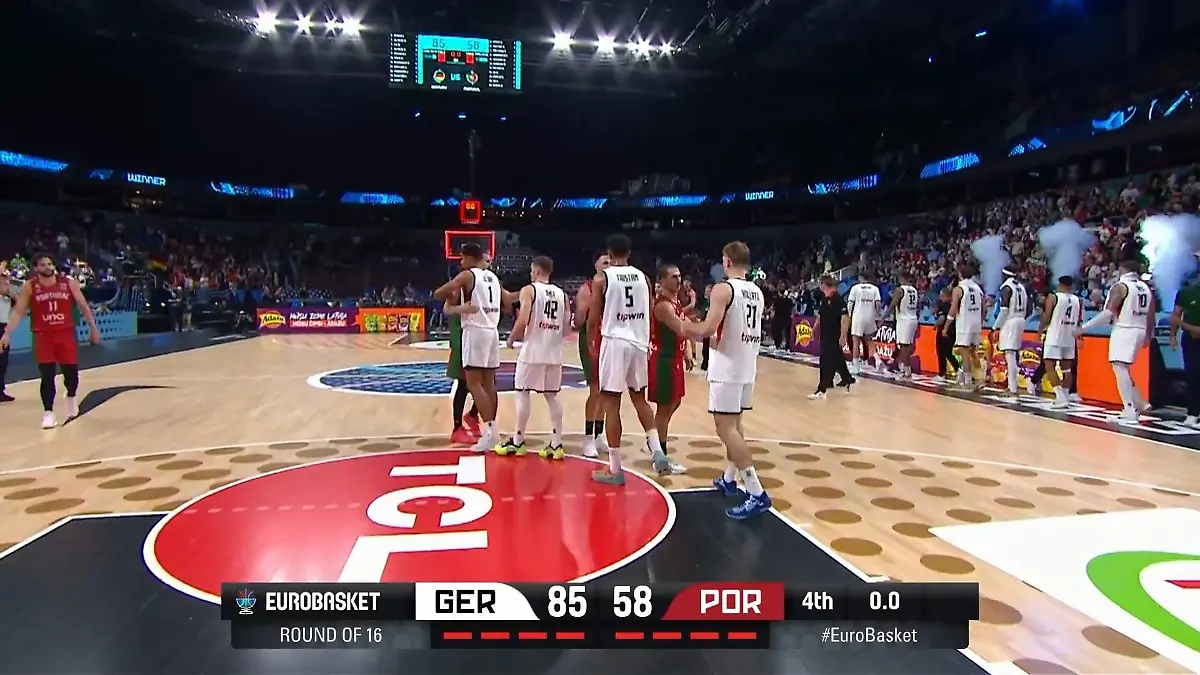 Deutsche Basketballer stehen im Viertelfinale! Die Rettung im Schlussviertel.