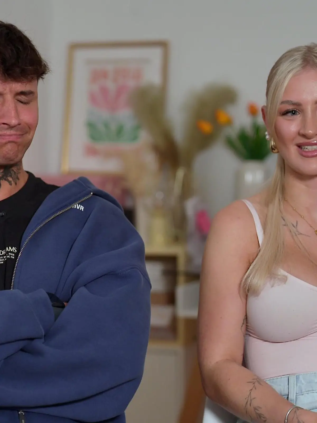 Bild zu: "Micha hat gar keinen Bock auf Eddas Influencer-Lifestyle"