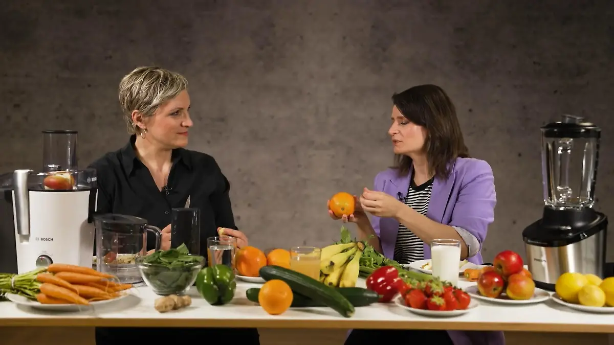 Smoothie-Maker oder Entsafter – was lohnt sich mehr? Unsere Expertin hat eine klare Meinung!
