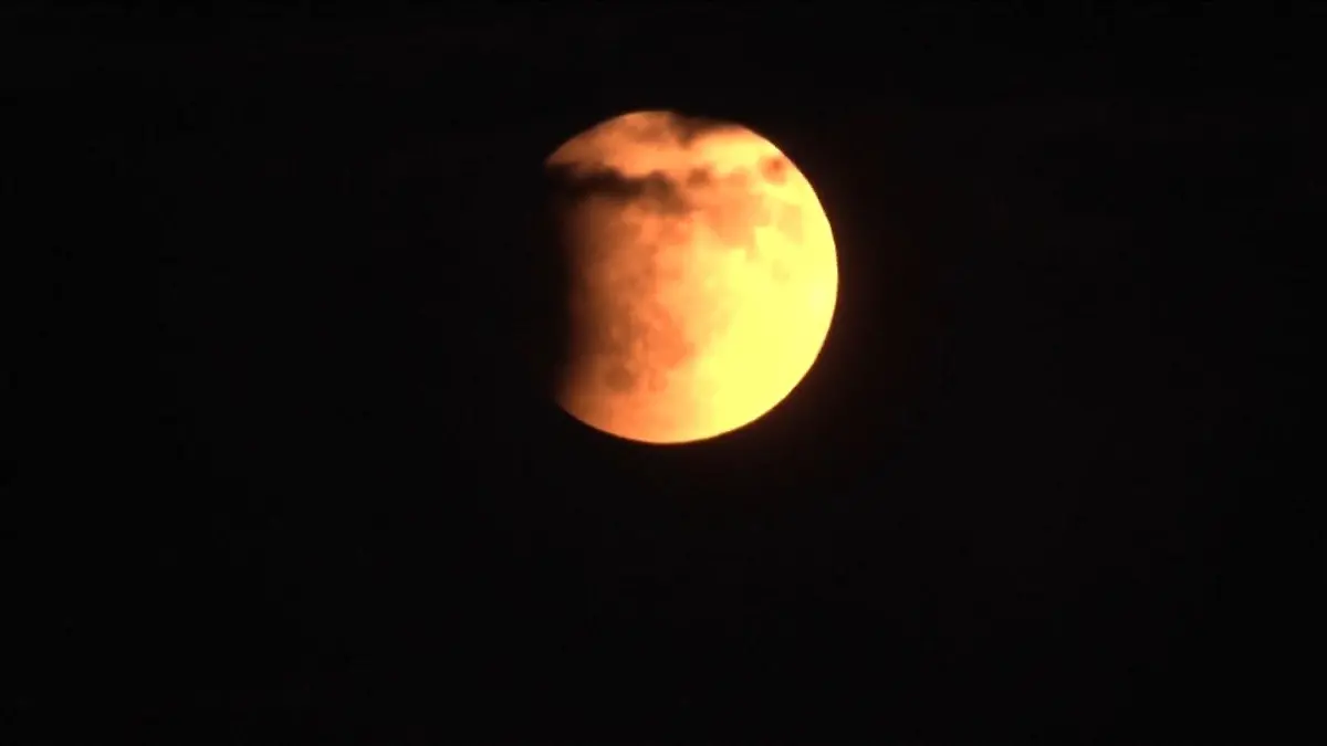 So atemberaubend war die Mondfinsternis Himmelsspektakel am Abend