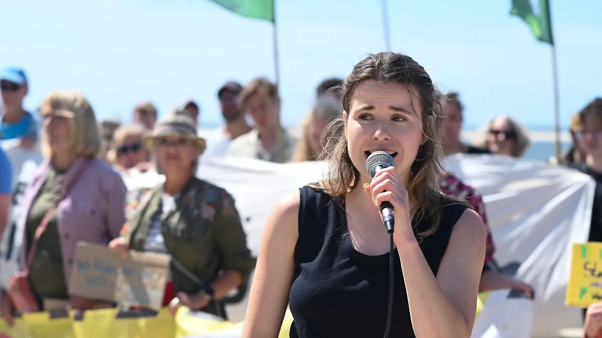 Luisa Neubauer sagt zu Gas-Bohrungen bei Borkum: «Das ist nicht nur falsch, das ist gefährlich.» (Archivbild)