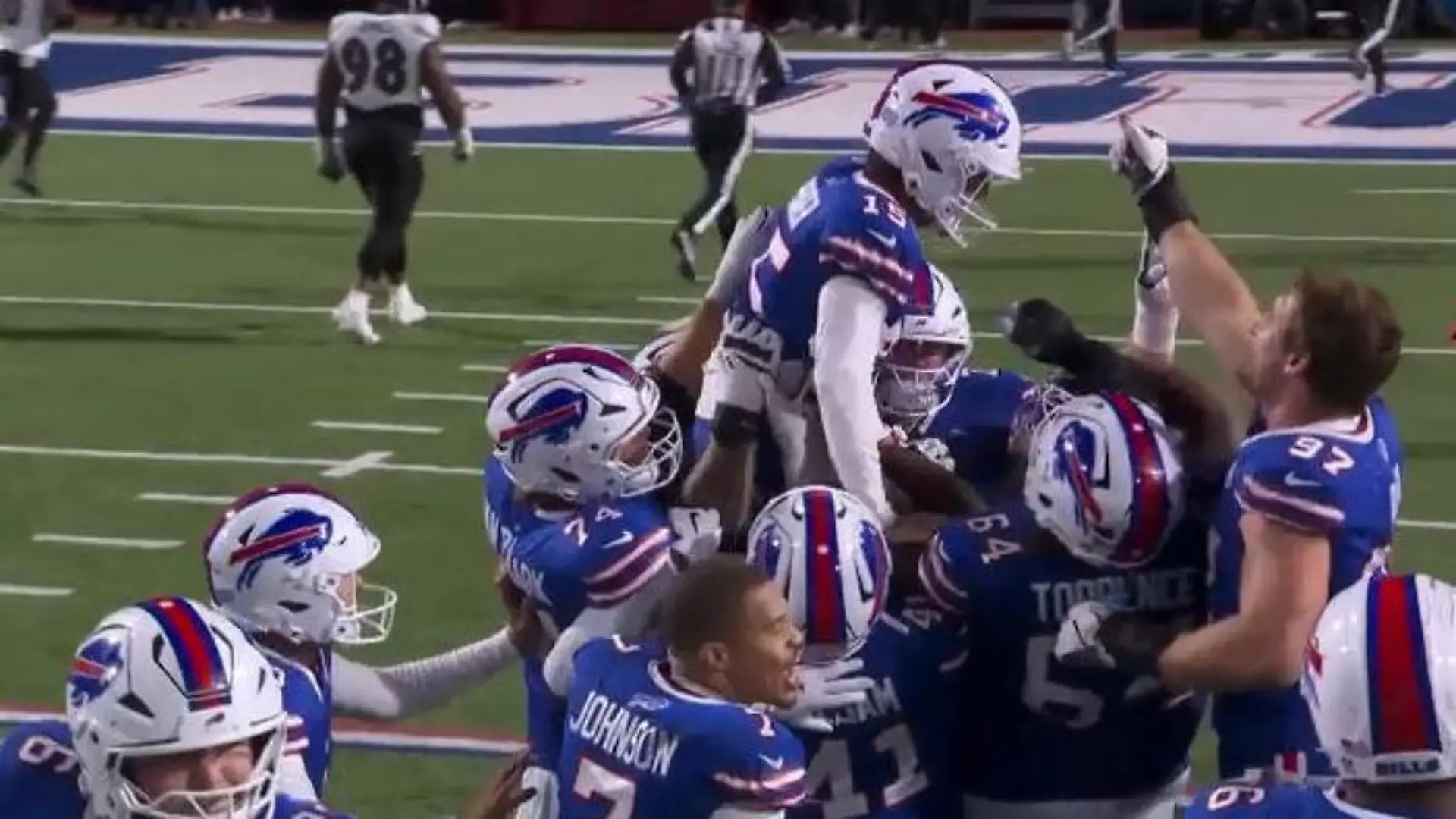 Punktspektakel und Mega-Comeback! DIESES Football-Match ist völlig irre Auftakt der neuen NFL-Saison