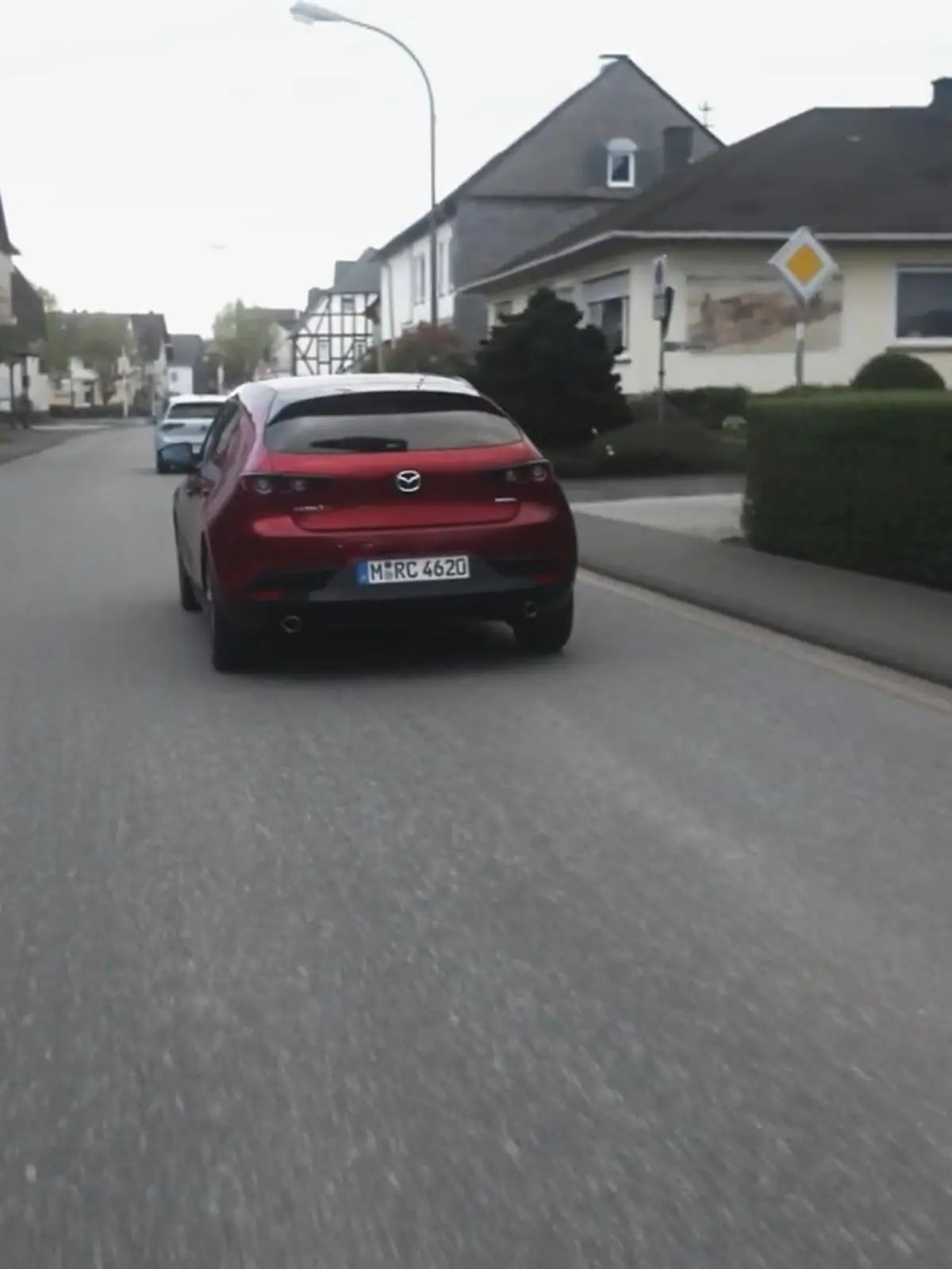 Bild zu: "Bestätigt sich die Vermutung beim Motorencheck"