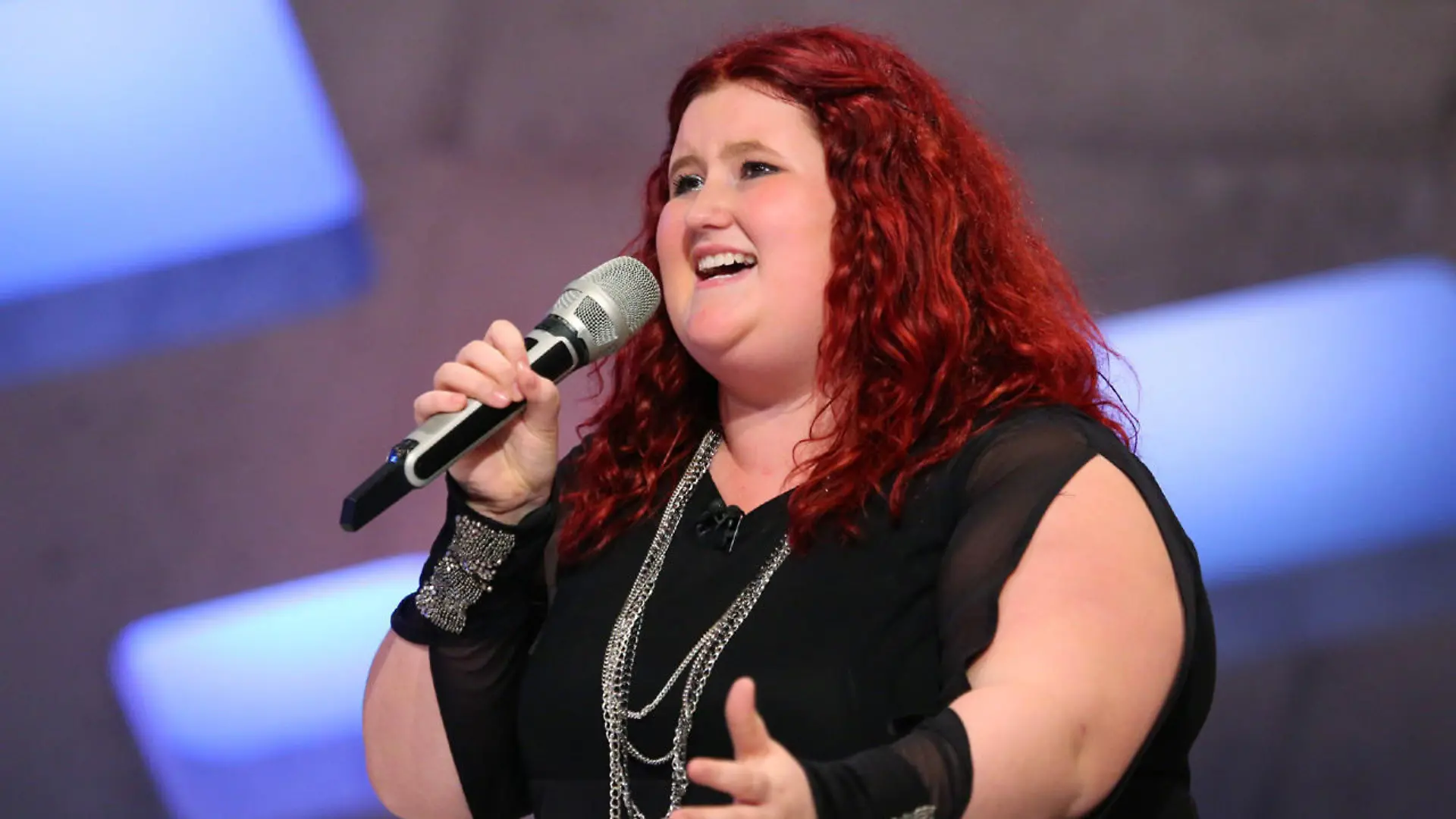 Dieter hebt Michelle in den Recall DSDS 2015: Dritte Castingshow