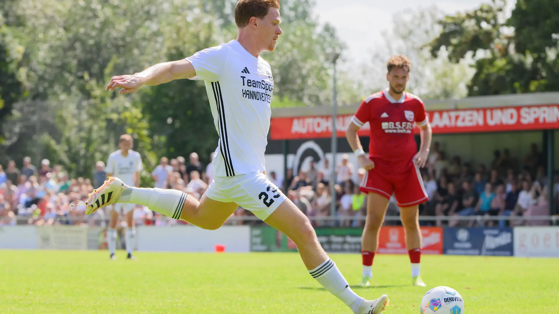 Marcel Halstenberg trägt beim SV Germania Grasdorf die Rückennummer 23.