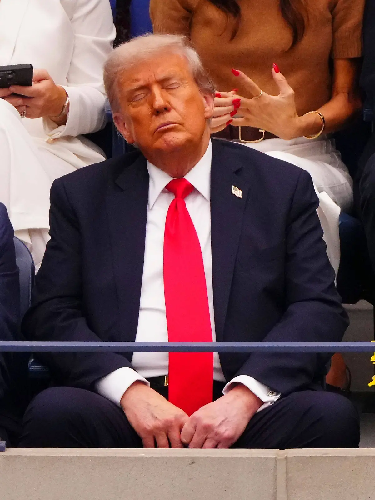 Bild zu: "Schläft US-Präsident Donald Trump hier beim US-Open-Finale?"