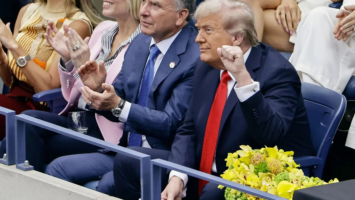 Ein letztes Anfeuern, bevor die Augen des US-Präsidenten wohl ein Päuschen brauchen.