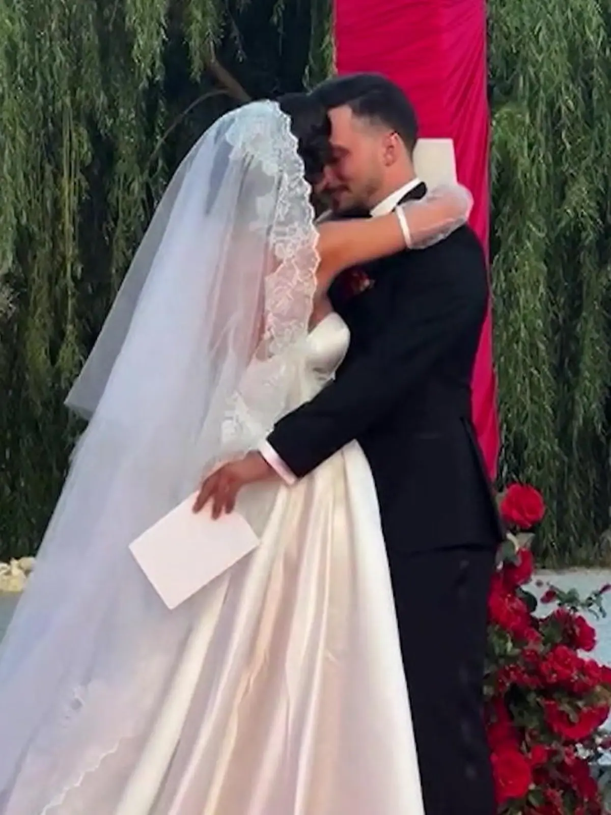 Bild zu: "„Let's Dance"-Stars feiern Traumhochzeit - zum zweiten Mal!"