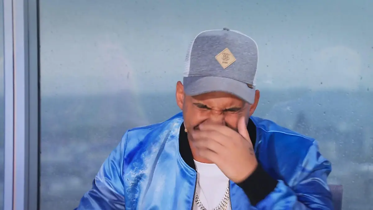 Nikolaos liegt mächtig schief Pietro ein Rapper?